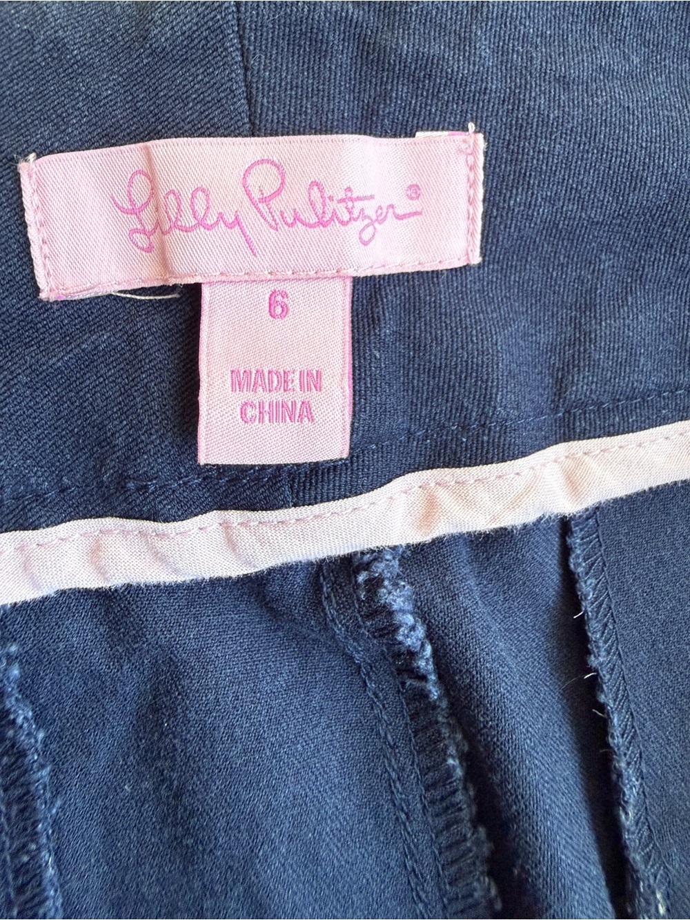 Lilly Pulitzer Luxury Capri Pants Navy Blue Stretch Button Front - Picture 2 of 4